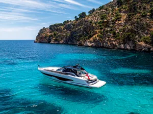 GENESIS - Sunseeker Superhawk 55 - 2 Cabins - St Tropez - Cannes - Monaco - The French Riviera Day Charter Yacht GENESIS - Sunseeker Superhawk 55 - 2 Cabins - St Tropez - Cannes - Monaco - The French Riviera Day Charter Yacht