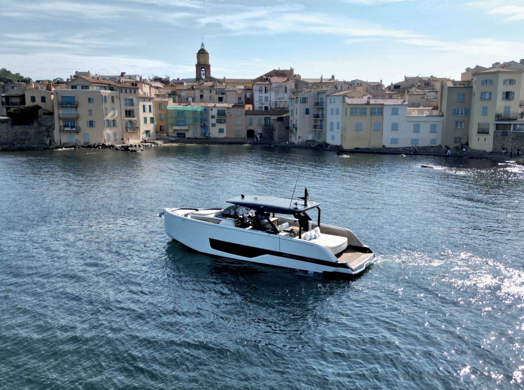 ABAJA Cranchi A46 - aerial shot