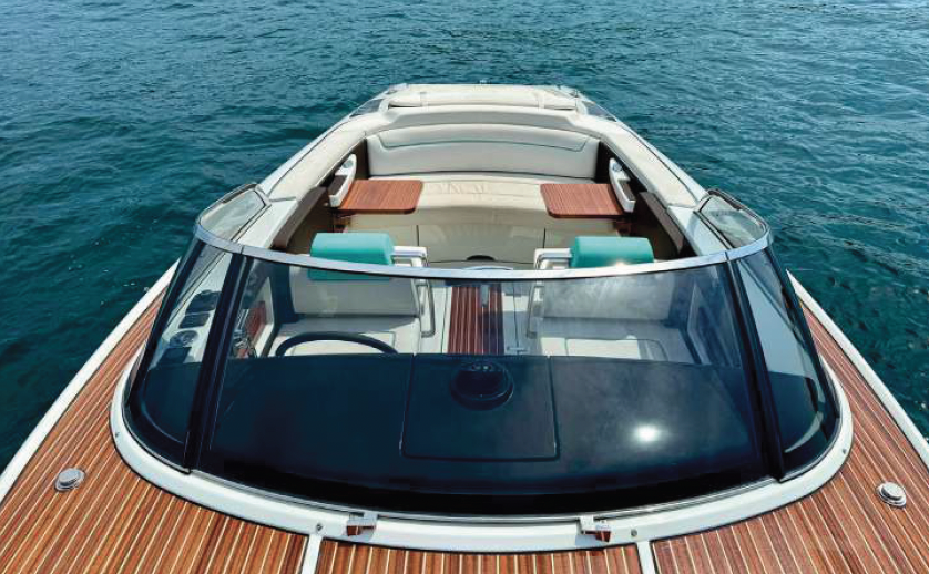 LULU Riva Iseo - forward shot