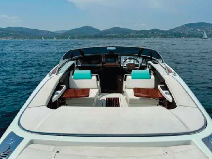 LULU Riva Iseo - upper deck lounge LULU Riva Iseo - upper deck lounge