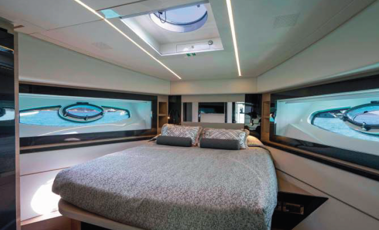 AQUA Pershing 70 - cabin 2