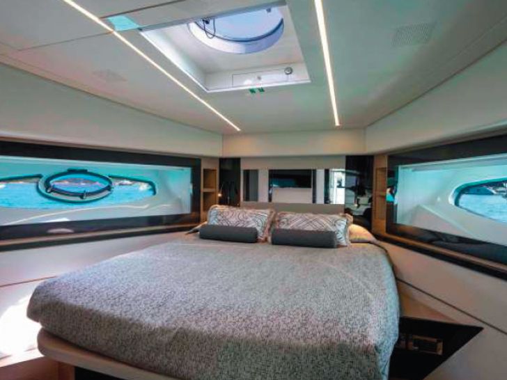 AQUA Pershing 70 - cabin 2 AQUA Pershing 70 - cabin 2
