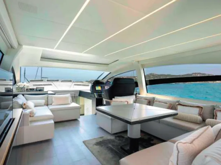 AQUA Pershing 70 - saloon AQUA Pershing 70 - saloon