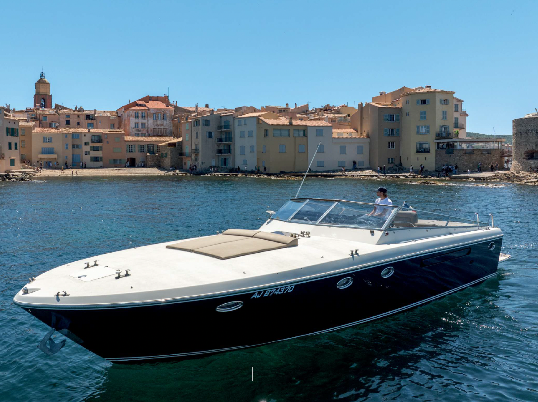 LIBERTY Itama 48 - profile