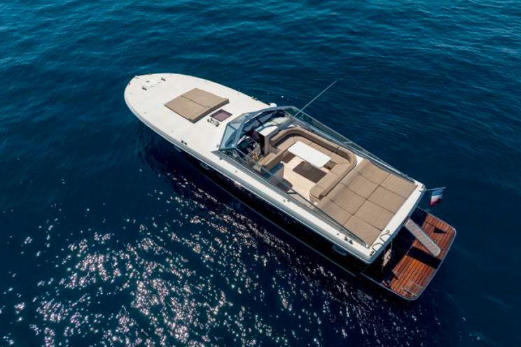 Charter Yacht LIBERTY - Itama 48 - St Tropez - Cannes - Monaco - The French Riviera Day Charter Yacht