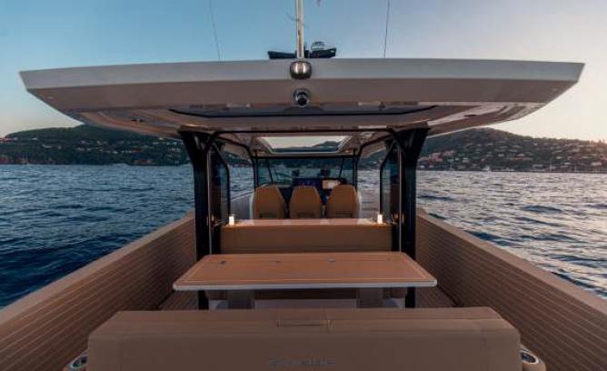 Saxdor 400GTS - upper deck