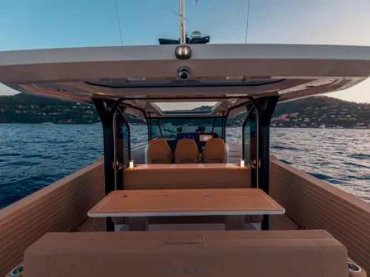 Saxdor 400GTS - upper deck Saxdor 400GTS - upper deck