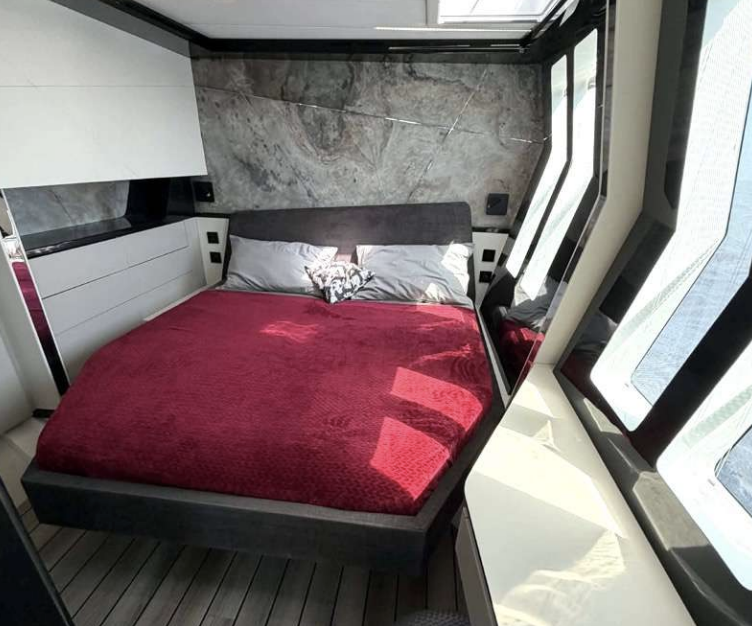 SUMMER Wave 60 - VIP cabin