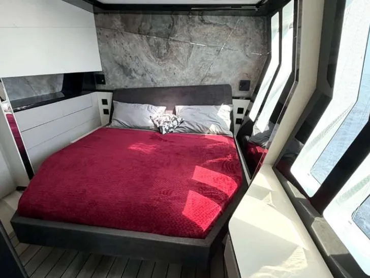 SUMMER Wave 60 - VIP cabin SUMMER Wave 60 - VIP cabin