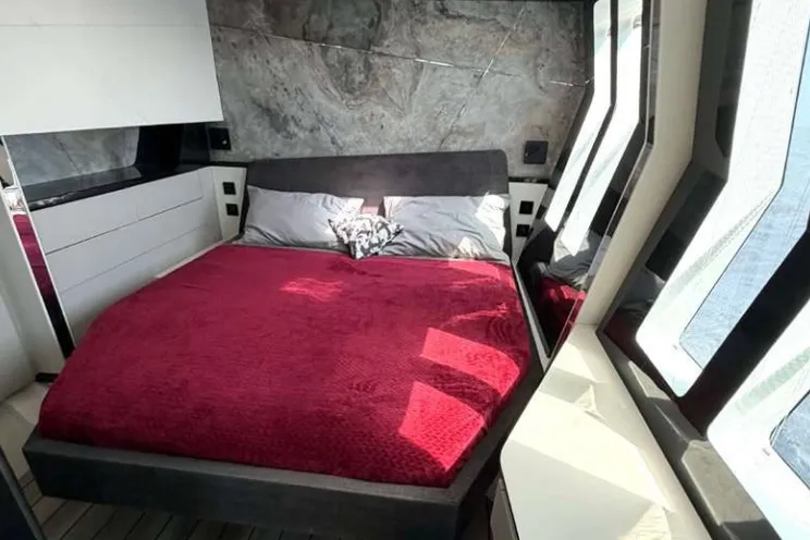 Charter Yacht SUMMER - Wave 60 - 3 Cabins - Olbia - Porto Cervo - La Maddalena - Sardinia - Italy