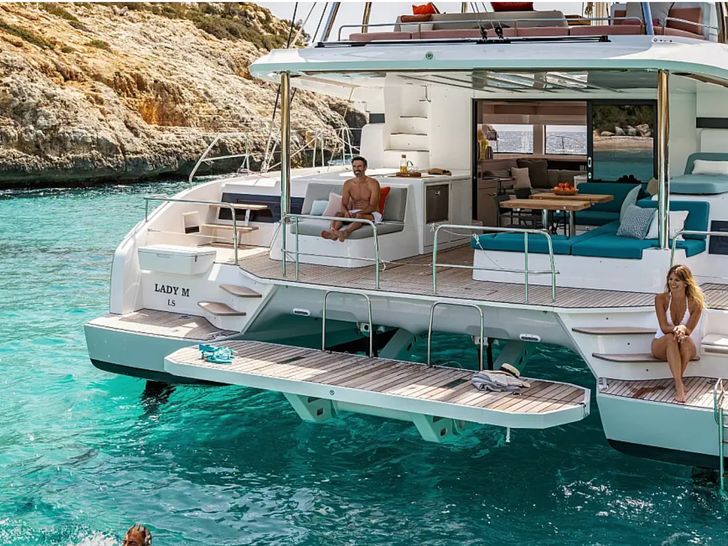 Millenium Lagoon 55 - aft Millenium Lagoon 55 - aft
