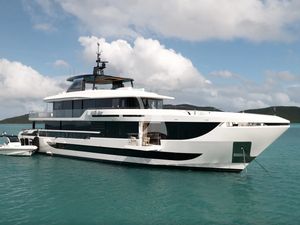 WHITE STAR - Mangusta(Overmarine)Oceano 39 - 5 Cabins - St Thomas - St John - St Croix - USVI - Caribbean WHITE STAR - Mangusta(Overmarine)Oceano 39 - 5 Cabins - St Thomas - St John - St Croix - USVI - Caribbean