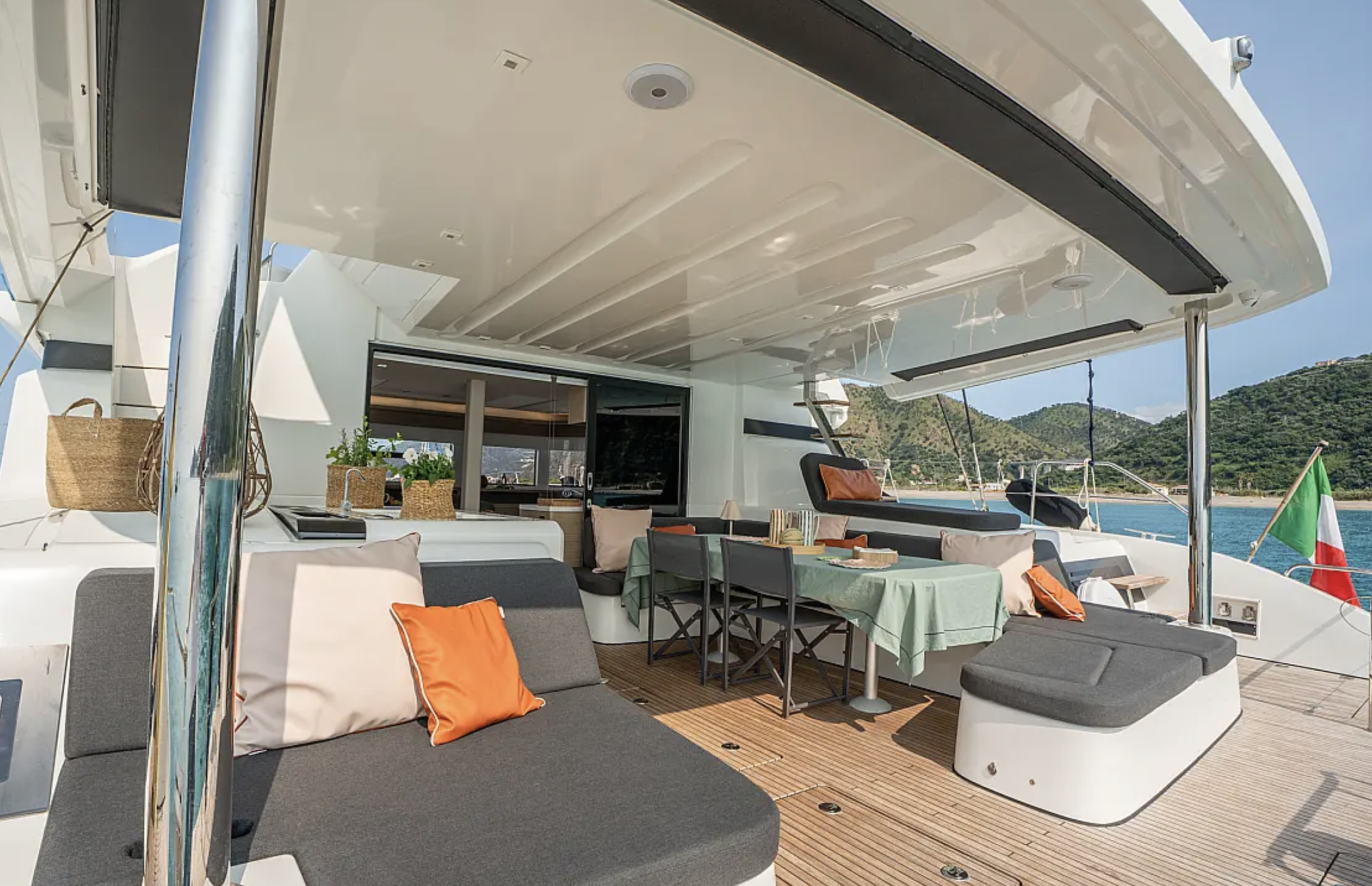 Charter Yacht VEGA - Lagoon 55 - 4 Cabins - Sicily - Lipari - Palermo