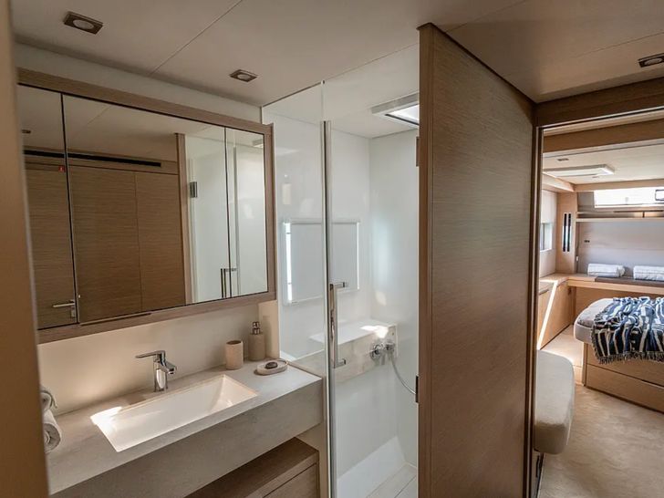 VEGA - Lagoon 55 master cabin VEGA - Lagoon 55 master cabin