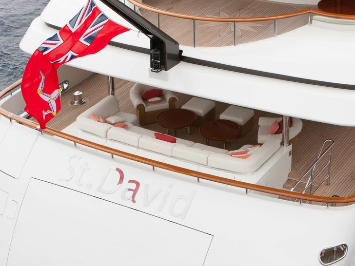 St David Benetti 60 Stern Bridge Deck Sundeck St David Benetti 60 Stern Bridge Deck Sundeck