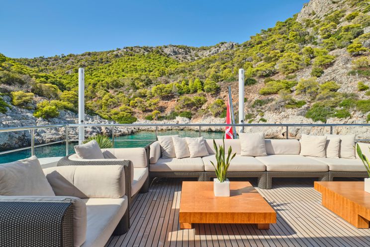 Charter Yacht PERSEFONI 1 - Mariotti 53m - 6 Cabins - Athens - Mykonos - Zakynthos