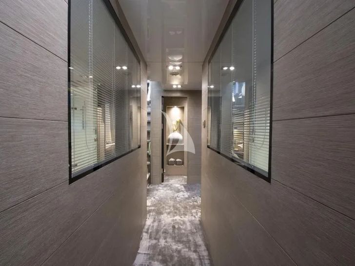 Summer Breeze Pearl Yacht Lower Deck Summer Breeze Pearl Yacht Lower Deck