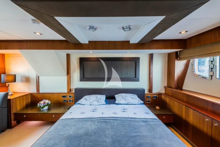 Charter Yacht THE BEST WAY - Sunseeker 86 - 4 Cabins - Split - Dubrovnik - Hvar - Tivat - Croatia