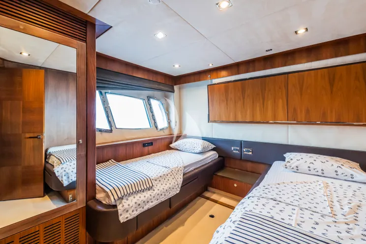 Charter Yacht THE BEST WAY - Sunseeker 86 - 4 Cabins - Split - Dubrovnik - Hvar - Tivat - Croatia