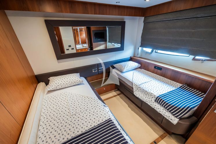 Charter Yacht THE BEST WAY - Sunseeker 86 - 4 Cabins - Split - Dubrovnik - Hvar - Tivat - Croatia