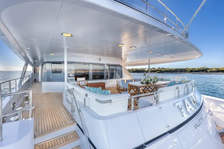 Charter Yacht TAHI - Heesen 40m - 5 Cabins - Cannes - St Tropez - Nice - Antibes - Monaco - French Riviera