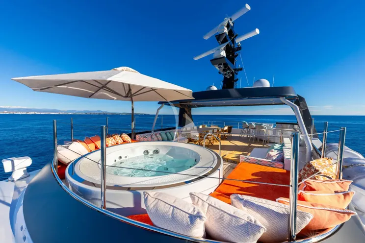 Charter Yacht TAHI - Heesen 40m - 5 Cabins - Cannes - St Tropez - Nice - Antibes - Monaco - French Riviera