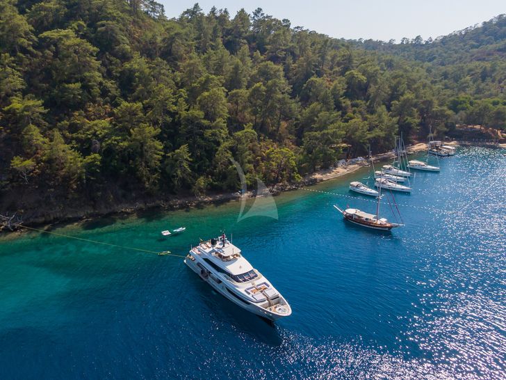 TAKARA ONE Sanlorenzo 38m Remote Anchorage TAKARA ONE Sanlorenzo 38m Remote Anchorage