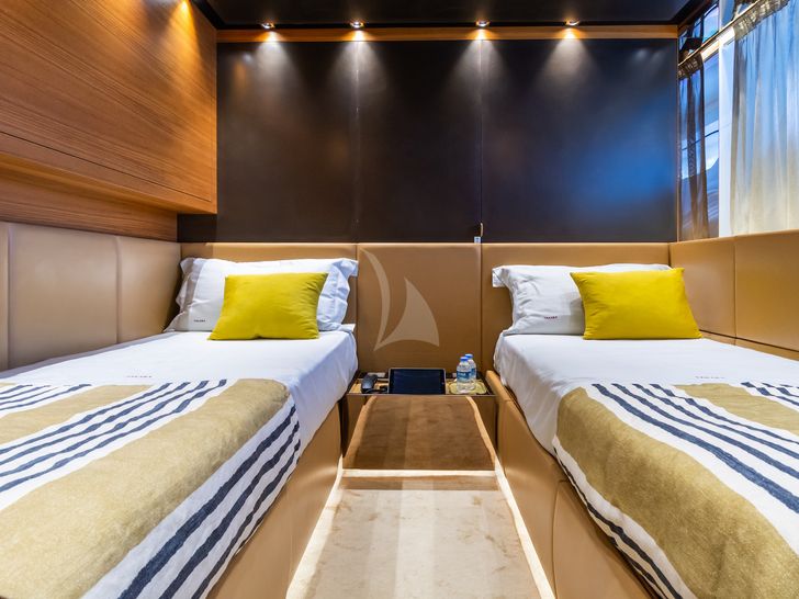 TAKARA ONE Sanlorenzo 38m Twin Stateroom TAKARA ONE Sanlorenzo 38m Twin Stateroom