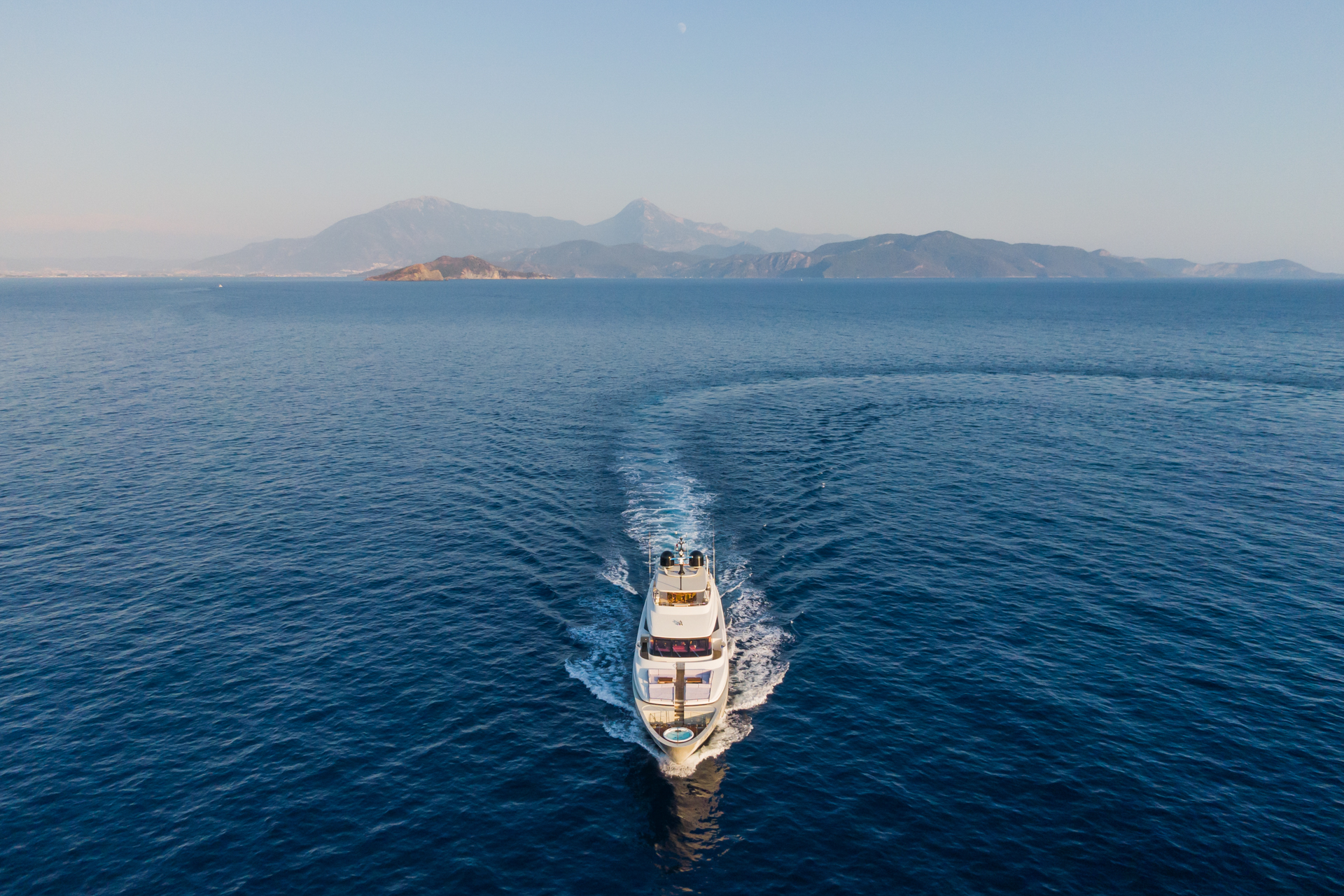 TAKARA ONE Sanlorenzo SD126 - cruising