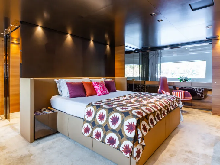 TAKARA ONE Sanlorenzo SD126 - master cabin TAKARA ONE Sanlorenzo SD126 - master cabin