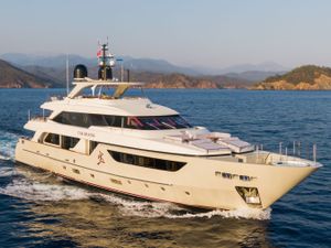 TAKARA ONE - Sanlorenzo SD126 - 5 Cabins - Gocek - Bodrum - Marmaris TAKARA ONE - Sanlorenzo SD126 - 5 Cabins - Gocek - Bodrum - Marmaris