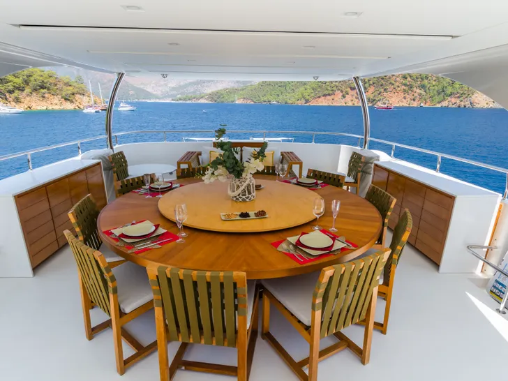 TAKARA ONE Sanlorenzo SD126 - sundeck dining area TAKARA ONE Sanlorenzo SD126 - sundeck dining area