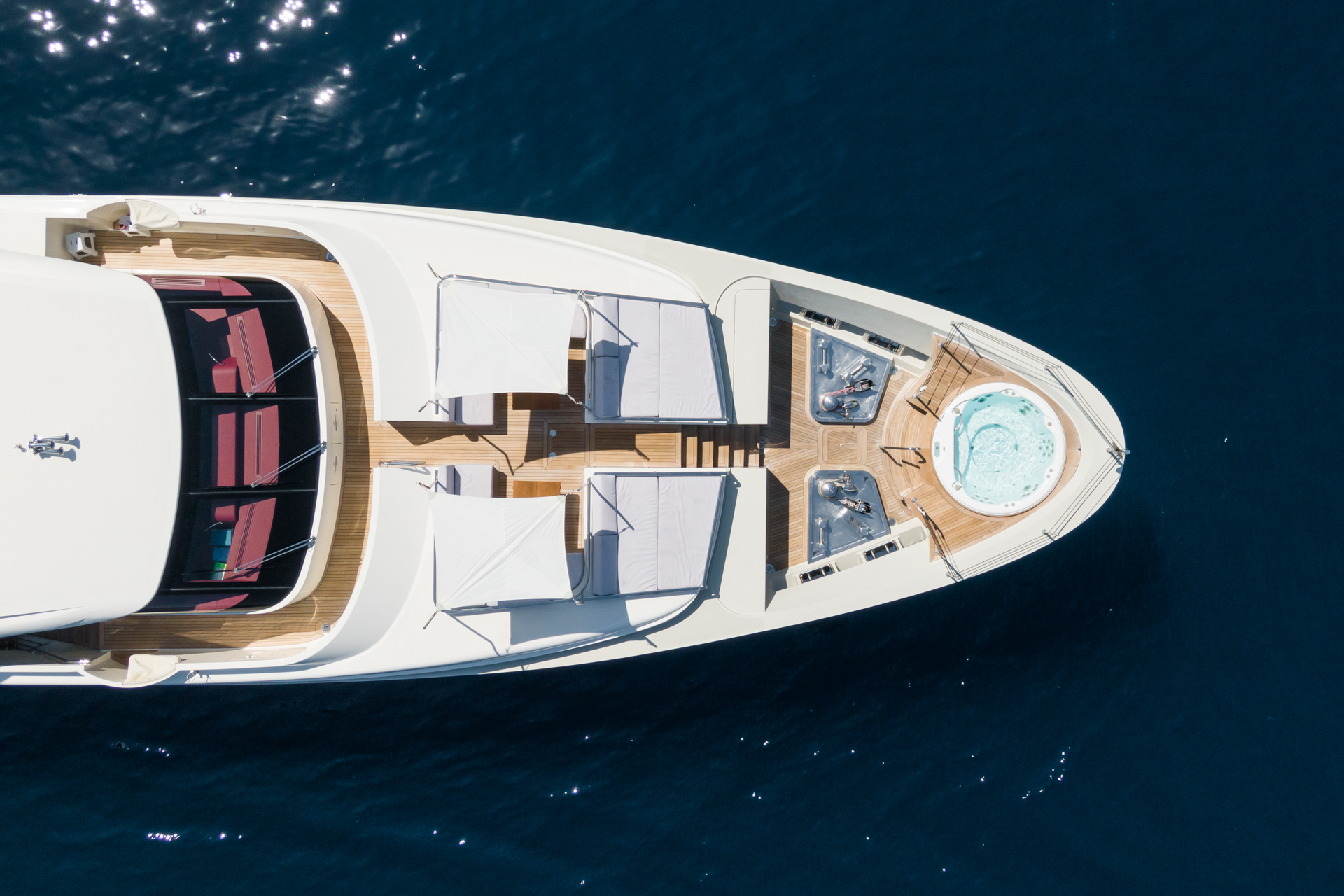 TAKARA ONE Sanlorenzo SD126 - top foredeck