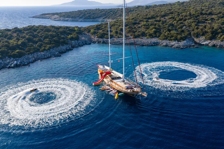 Charter Yacht TAKE IT EASIER - Umut Yillikci 38m - 6 Cabins - Bodrum - Marmaris - Gocek - Turkey
