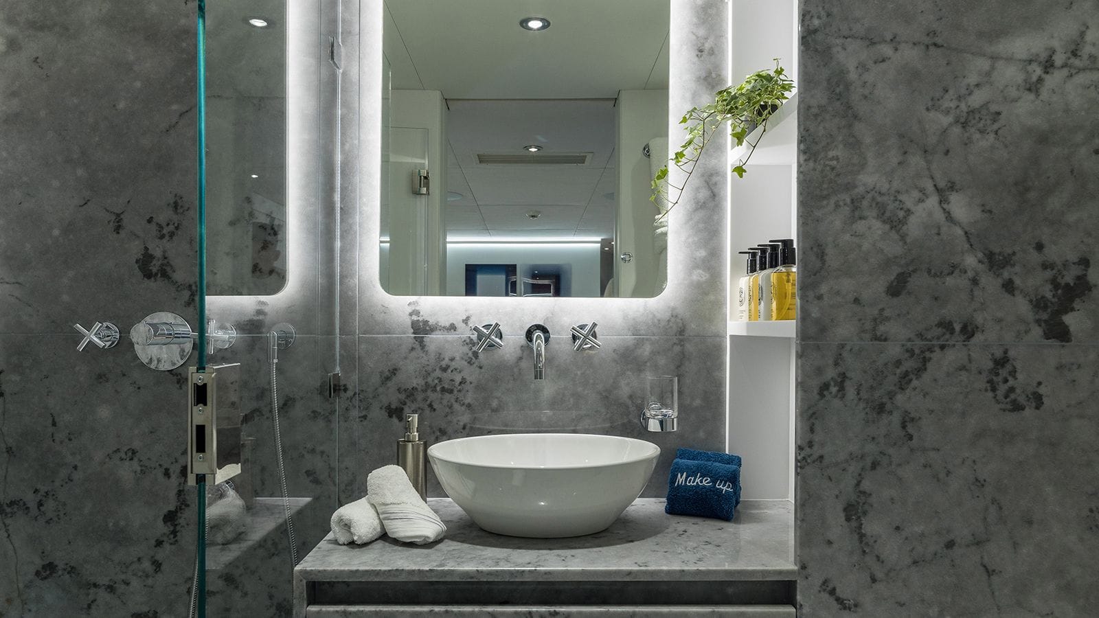 Charter Yacht TALIA - Heesen 4000 - 6 Cabins - Athens - Mykonos - Paros - Cyclades - Greece