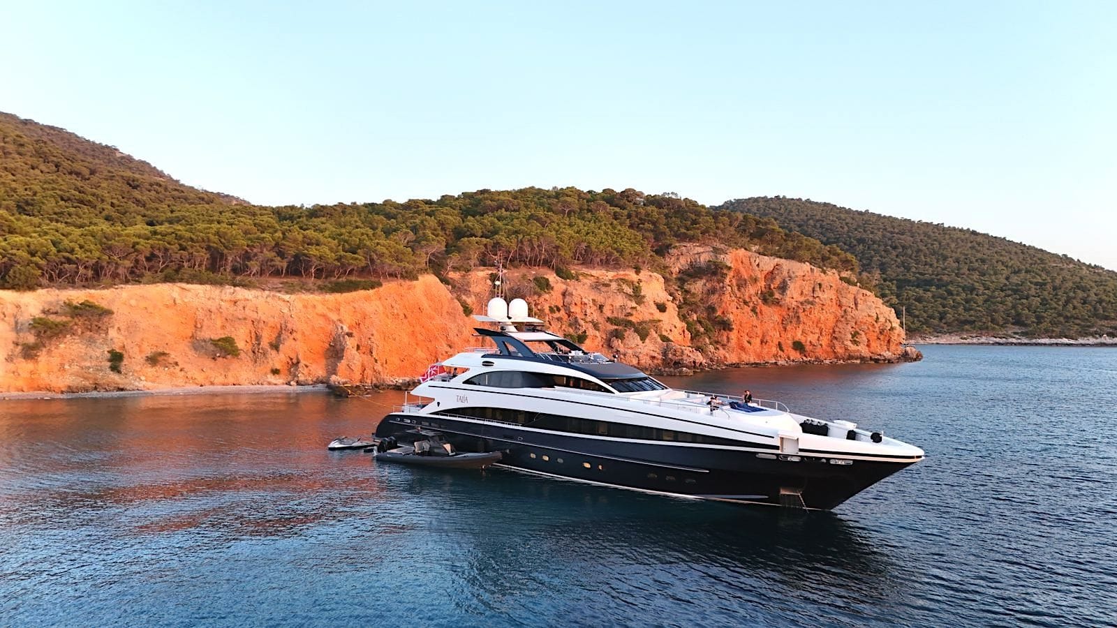 Charter Yacht TALIA - Heesen 4000 - 6 Cabins - Athens - Mykonos - Paros - Cyclades - Greece