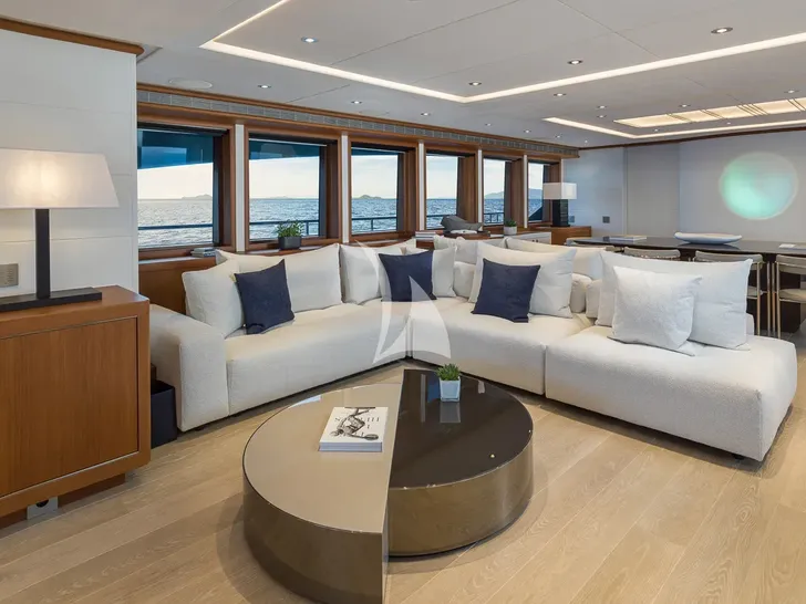 TALIA Heesen 4000 - main saloon seating TALIA Heesen 4000 - main saloon seating
