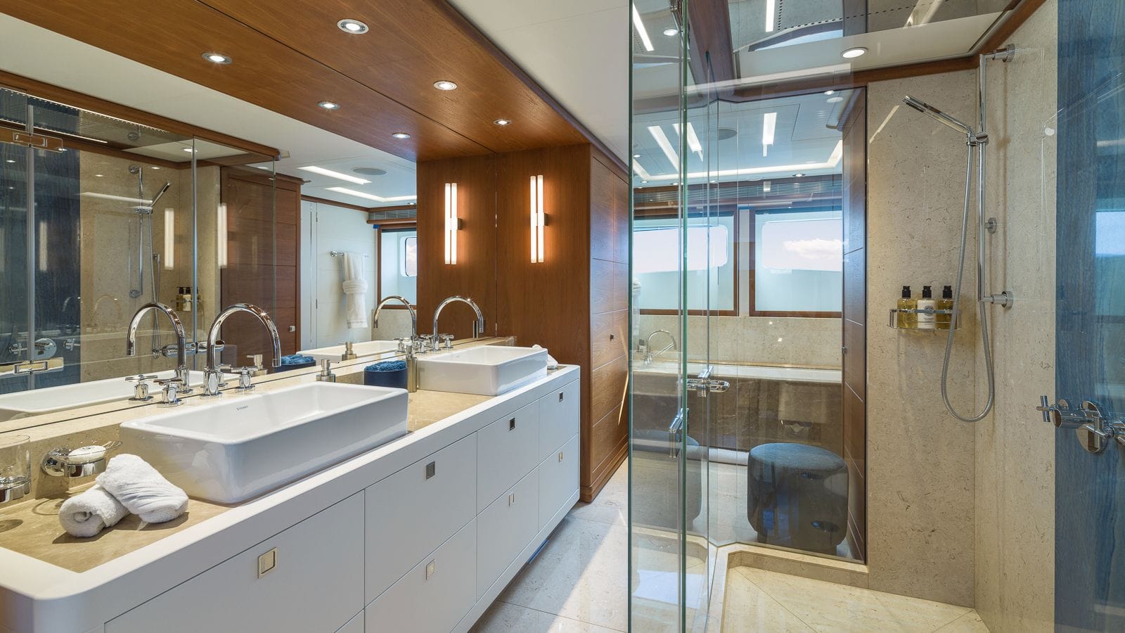 Charter Yacht TALIA - Heesen 4000 - 6 Cabins - Athens - Mykonos - Paros - Cyclades - Greece