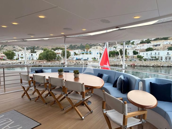 TALIA Heesen 4000 - sky deck aft dining area TALIA Heesen 4000 - sky deck aft dining area