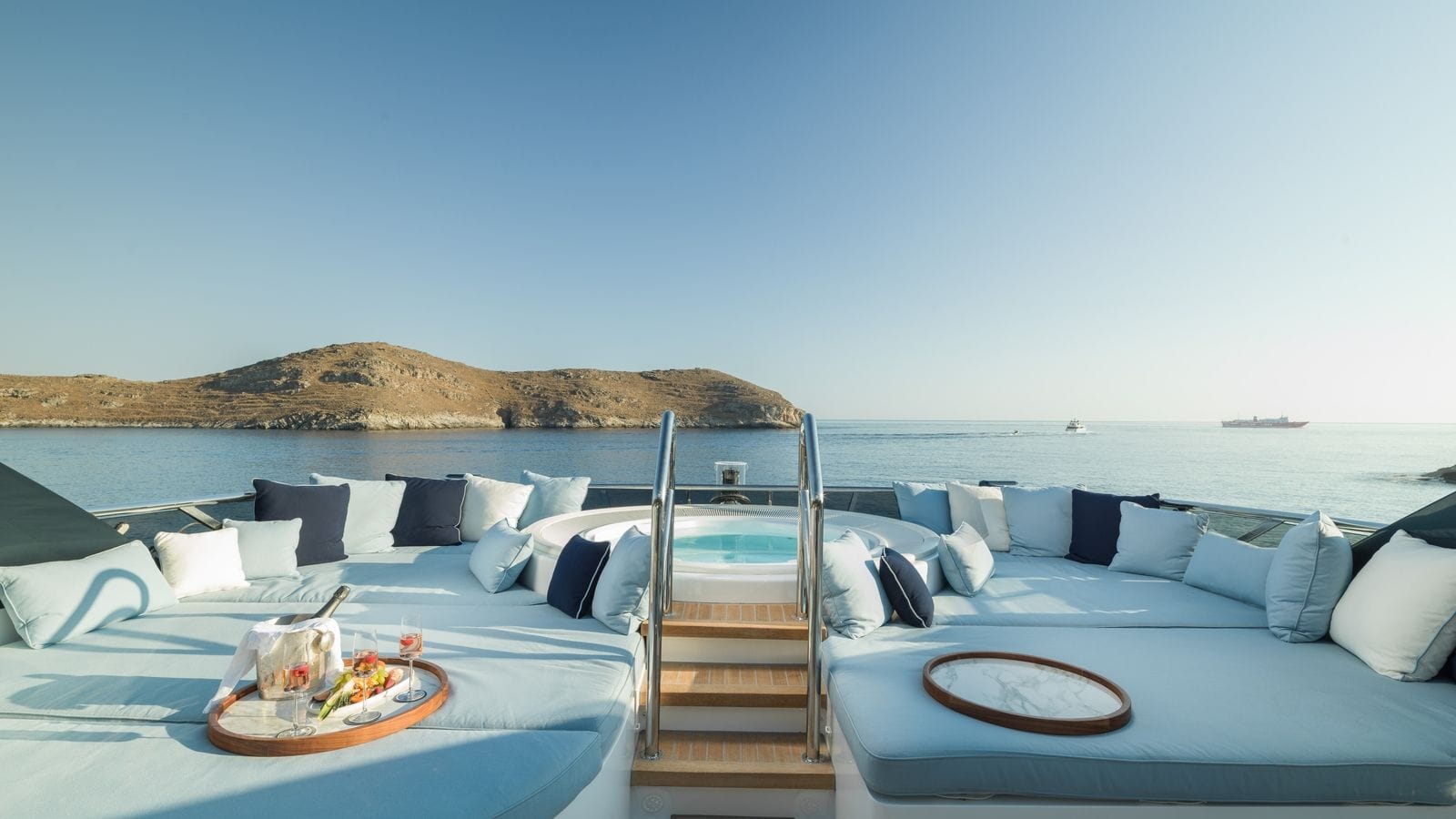 Charter Yacht TALIA - Heesen 4000 - 6 Cabins - Athens - Mykonos - Paros - Cyclades - Greece