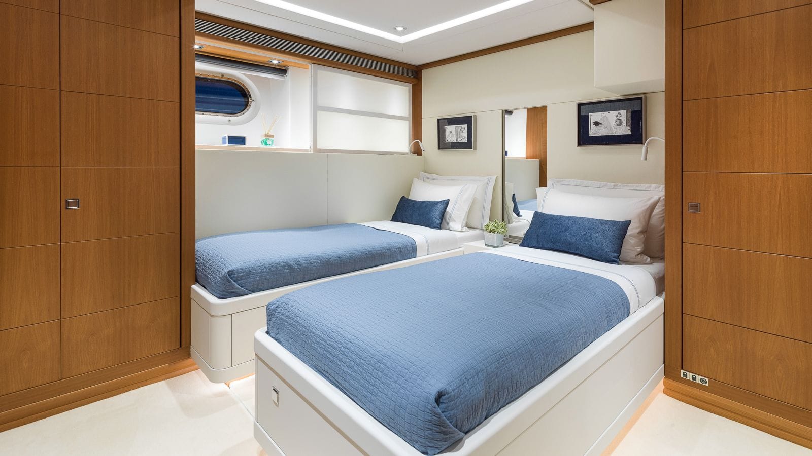 Charter Yacht TALIA - Heesen 4000 - 6 Cabins - Athens - Mykonos - Paros - Cyclades - Greece