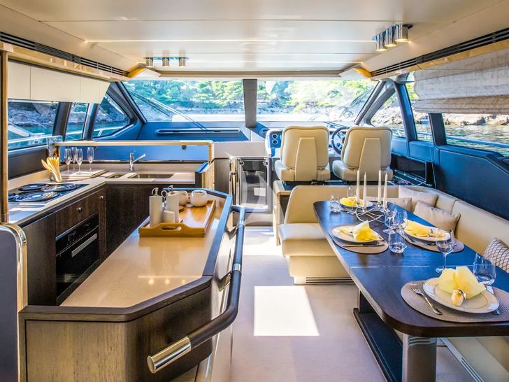 TAMARA II Azimut 66 - saloon and dining area TAMARA II Azimut 66 - saloon and dining area