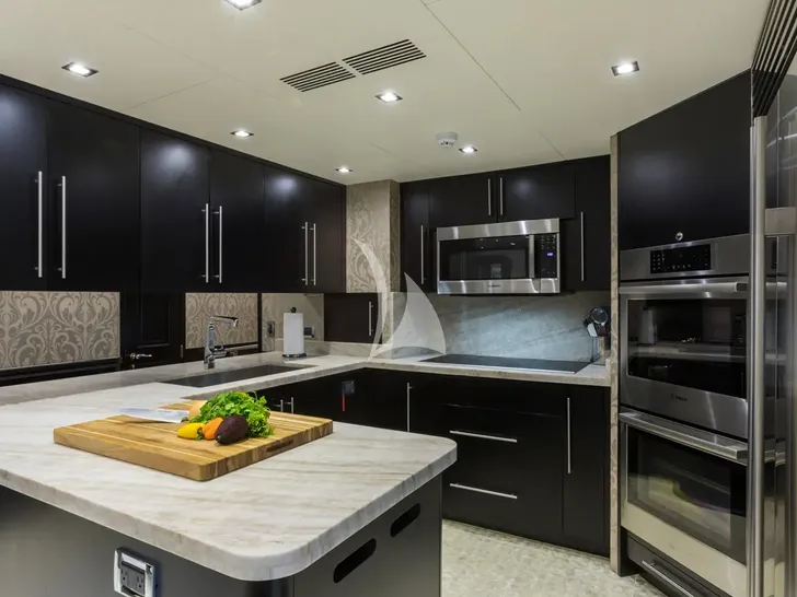 TANZANITE Westship 145 - galley TANZANITE Westship 145 - galley