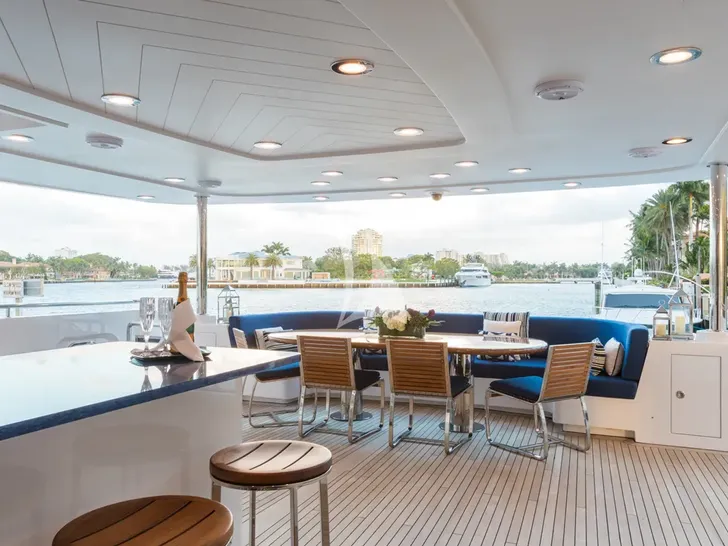 TANZANITE Westship 145 - main aft deck bar and alfresco dining area TANZANITE Westship 145 - main aft deck bar and alfresco dining area