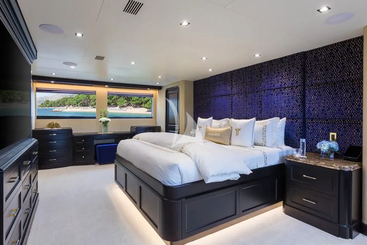 Charter Yacht TANZANITE - Westship 145 - 5 Cabins - Nassau - Exumas - Bahamas