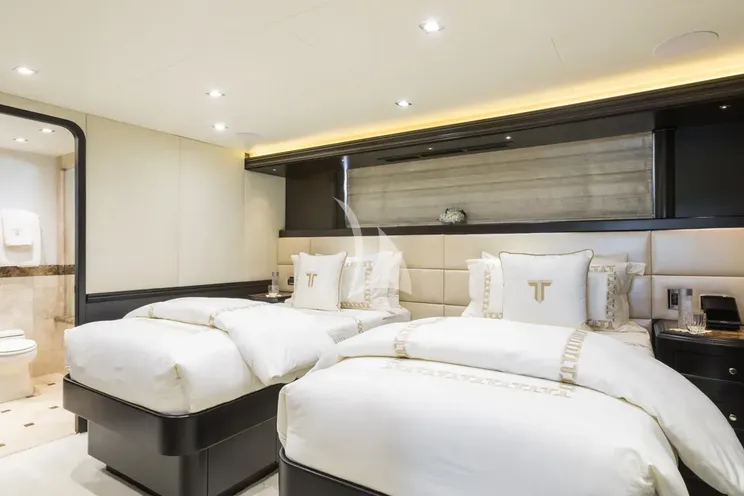 Charter Yacht TANZANITE - Westship 145 - 5 Cabins - Nassau - Exumas - Bahamas