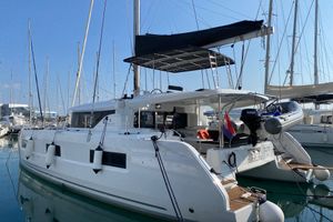 TATRY - Lagoon 46F - 3 Cabins - Split - Dubrovnik - Hvar - Croatia TATRY - Lagoon 46F - 3 Cabins - Split - Dubrovnik - Hvar - Croatia