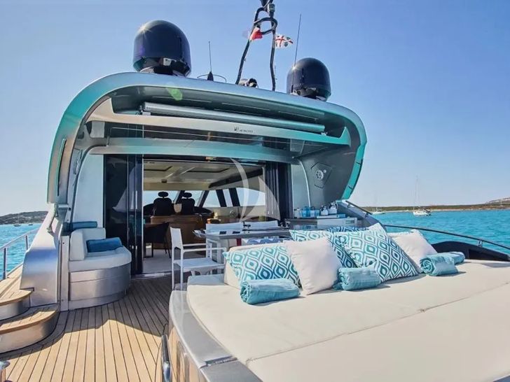 TAYYARAH AB 78 - aft deck with sun beds TAYYARAH AB 78 - aft deck with sun beds