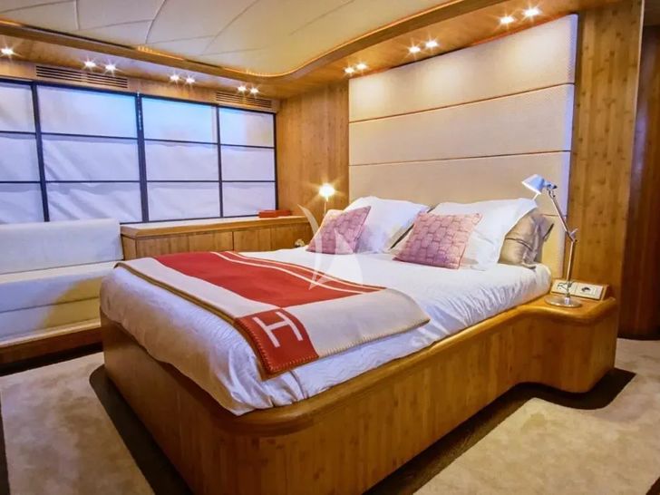 TAYYARAH AB 78 - master cabin TAYYARAH AB 78 - master cabin