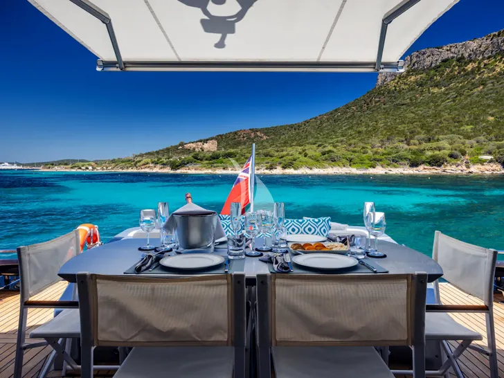 TAYYARAH AB 78 - aft alfresco dining area TAYYARAH AB 78 - aft alfresco dining area